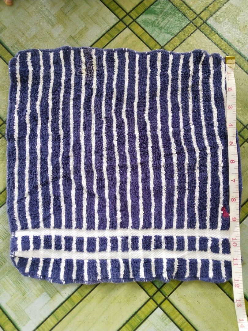 Ralph Lauren Face Towel (Category: Towels, Napkins & Holders) located in Surallah. Submitted by ann261308 (Listing ID 1369954586, Image 2). Description: From Selected Ukay Bale.