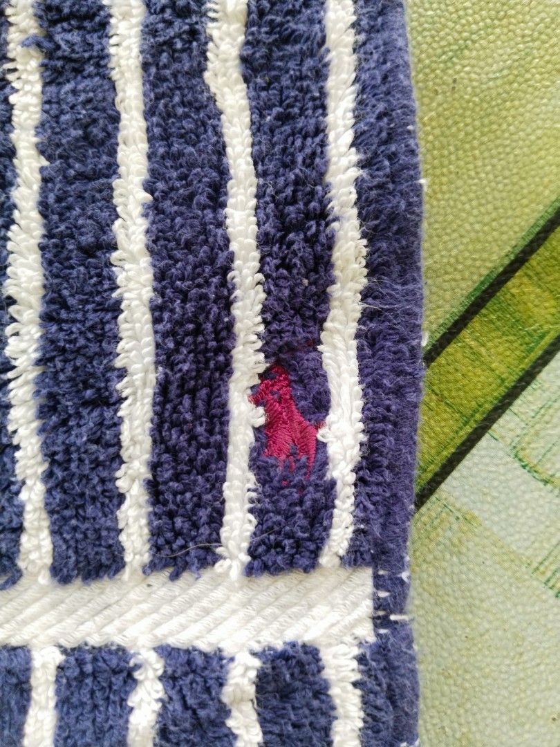 Ralph Lauren Face Towel (Category: Towels, Napkins & Holders) located in Surallah. Submitted by ann261308 (Listing ID 1369954586, Image 3). Description: From Selected Ukay Bale.