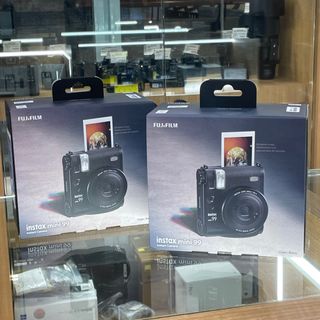 (Category: ) located in . Submitted by 180cameratsq (Listing ID 1369965013, Image 1). Description: .