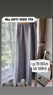 (Kategori: ) berada di . Dikirim oleh yulianystore (ID iklan 1370037389, Gambar 1). Deskripsi: .