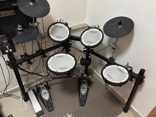 （分類：）位於 。 由 lazzzybom 提交（商品編號 1370048691，圖片 1）。簡介： 。