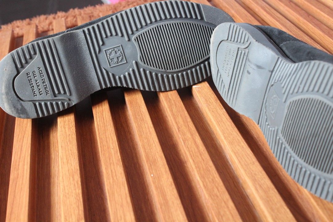 Sepatu boot low dokmart Martens