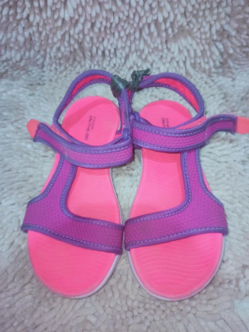Sketchers foamies sandal (Category: Babies & Kids Fashion) located in Baguio. Submitted by bbagsht (Listing ID 1369911809, Image 1). Description: .