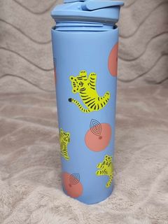 (Category: ) located in . Submitted by loveMYshop2022 (Listing ID 1369883835, Image 1). Description: .