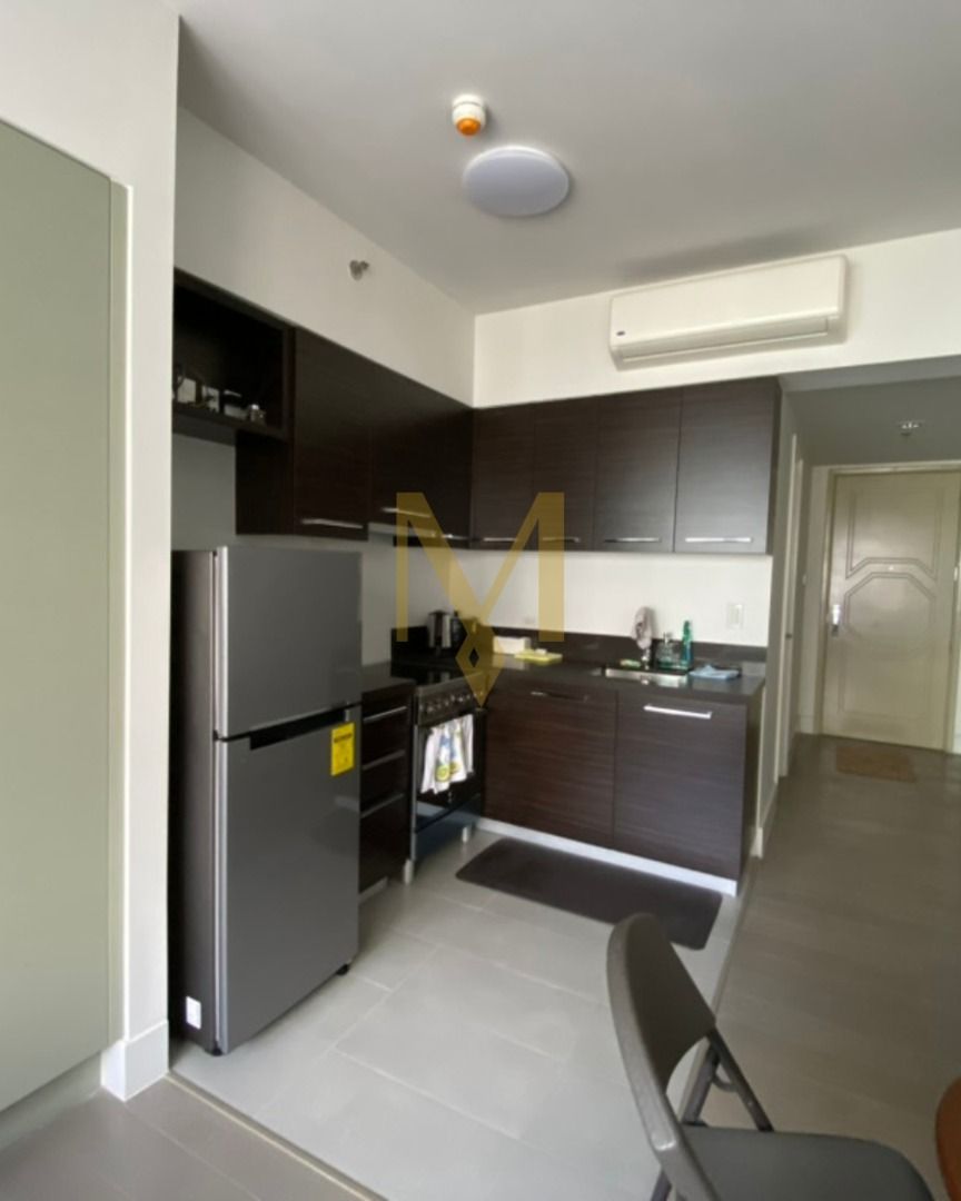 Studio Furnished Unit, Proscenium Tower, Rockwell Center (Category: Apartments & Condos) located in Taguig. Submitted by asiamanilaprimeproperties (Listing ID 1369896584, Image 3). Description: * Studio Furnished Unit * 1 Parking Slot.