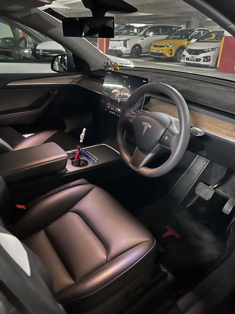 Tesla Y R Auto62863128977153112