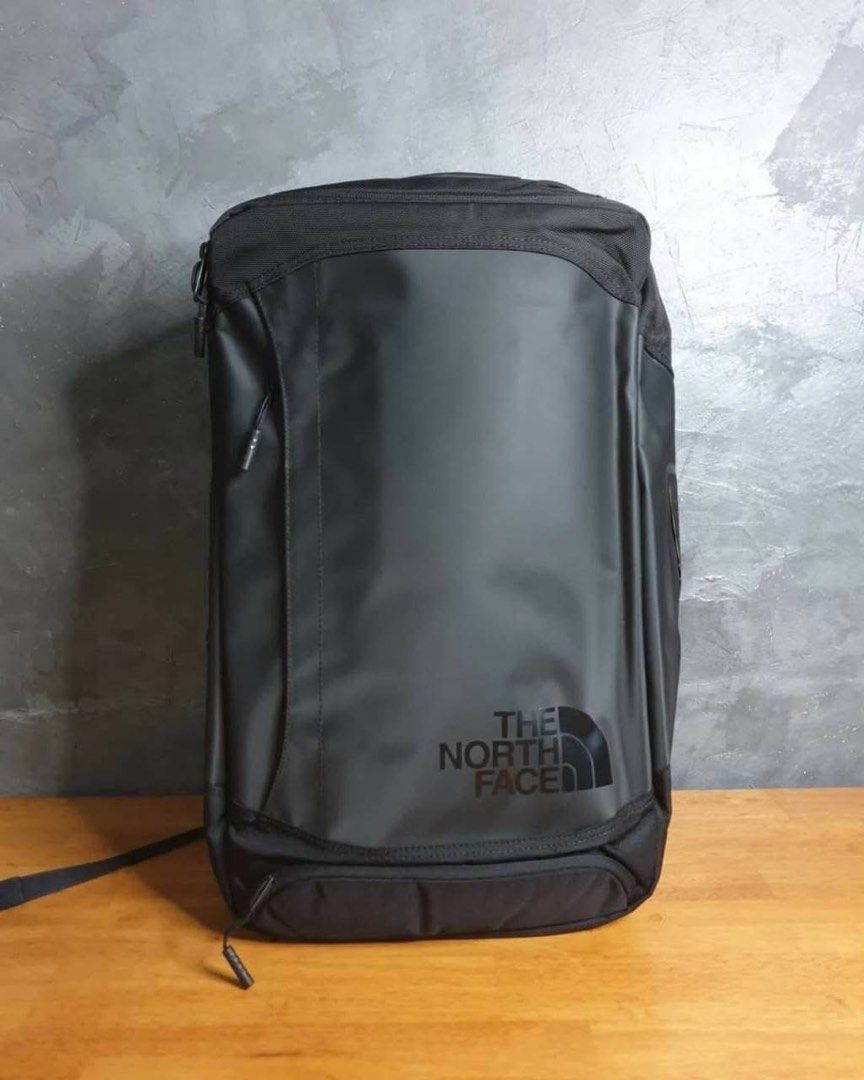 THE NORTH FACE Refractor 32L Duffel Pack (Category: Backpacks) located in Davao. Submitted by RHThriftShop (Listing ID 1356013656, Image 1). Description: The North Face Refractor 32L Duffel Pack Height 49.5cm Length 35.5cm Depth 20cm Laptop sleeve: 46cm x 29cm x 5cm brand new w/o receipt 4,000 free shipping message me for more details.