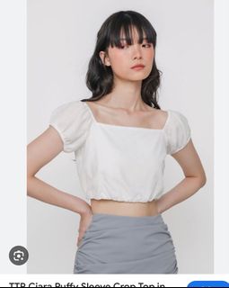 (Category: ) located in . Submitted by thewardrobedream (Listing ID 1369925725, Image 1). Description: .