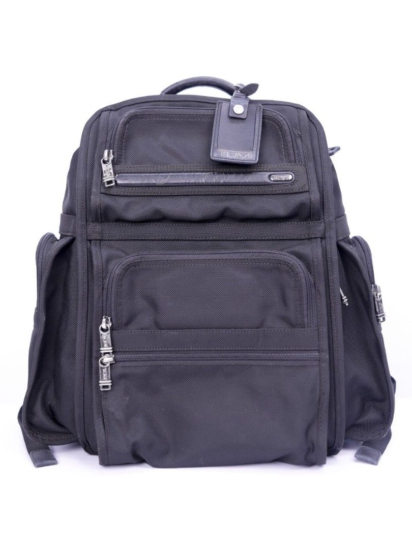 TUMI Backpack Alpha T-Pass Backpack for Laptop (Category: Backpacks) located in Pasig City. Submitted by clothesandthings_ (Listing ID 1369831442, Image 2). Description: Authentic Original retail at 40,000 Fully functional no issues Aesthetic 6/10 slight peeling of leather details, signs of usage ( see photo).