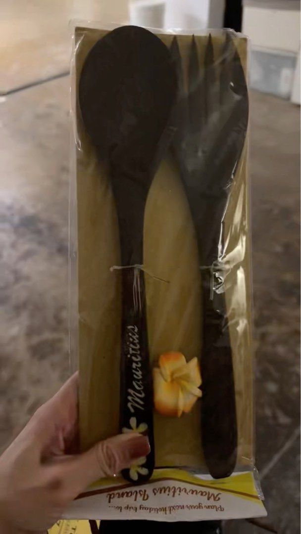 Wooden Salad Serving Set - Mauritius