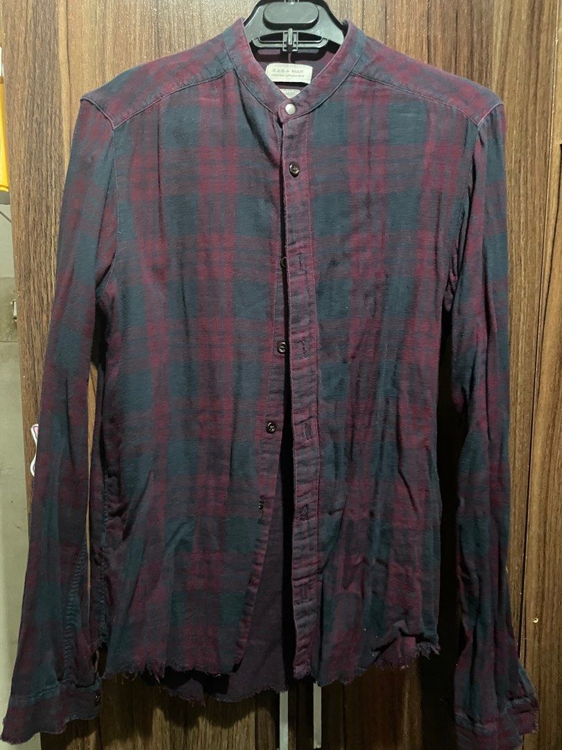 ZARA CHECK LONGSLEEVES SHIRT (Category: Tshirts & Polo Shirts ) located in Paranaque City. Submitted by justdm (Listing ID 1369938179, Image 1). Description: ZARA MAN LONG SLEEVE SHIRT SMALL .