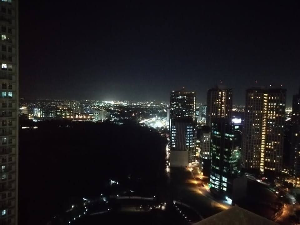 2br For Sale in Arya Residences (Category: Apartments & Condos) located in Mandaluyong City. Submitted by Condominiumsalesandrentals (Listing ID 1366826464, Image 2). Description: Arya Residences 2ber 123 sqm 1 parking slot Php 45,000,000.00 For viewing schedule please call 0917-877-3813.