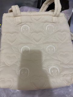 （分類：）位於 。 由 vi_vic 提交（商品編號 1366873735，圖片 1）。簡介： 。
