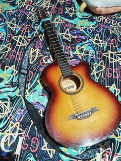 Arena acoustic guitar