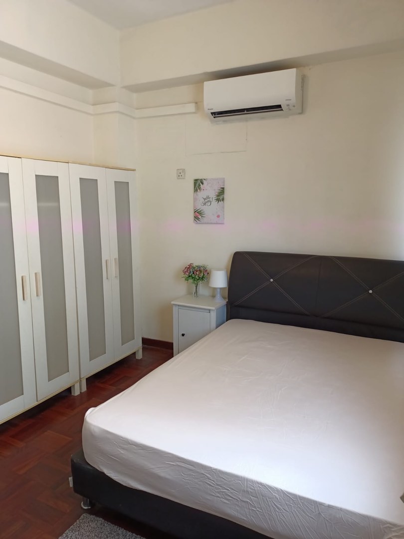 (Category: ) located in . Submitted by roomlobangsg (Listing ID 1173850067, Image 1). Description: .