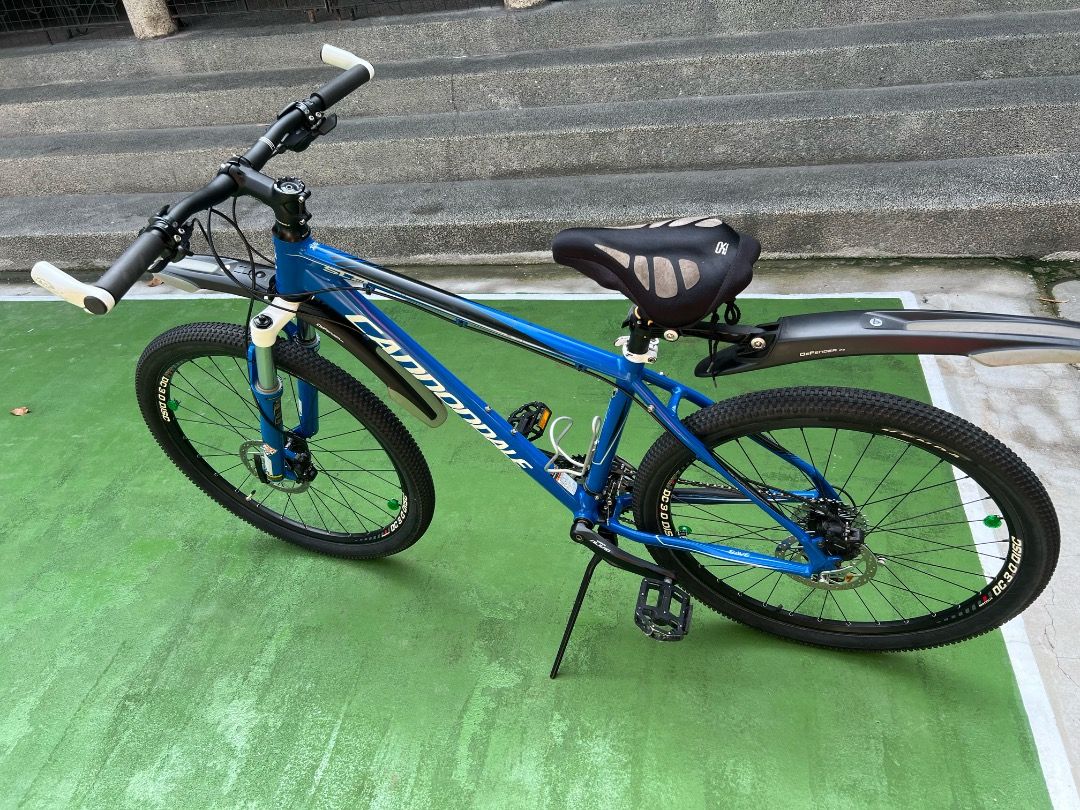 Cannondale Trail SL2 (Category: Bicycles) located in Quezon City. Submitted by shopthebestbargains (Listing ID 1366906833, Image 2). Description: Good condition. Frame size M. Comes with free high-powered bicycle headlamp. Selling to declutter..