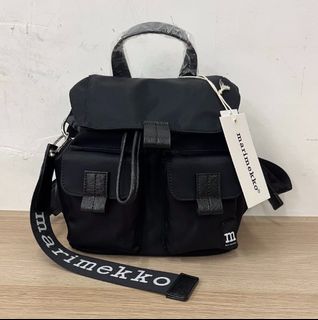 (Category: ) located in . Submitted by fashion.luxe (Listing ID 1366859580, Image 1). Description: .