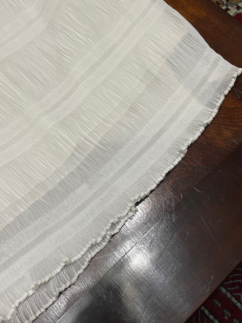 Coquette pleated midi skirt (Category: Skirts) located in Manila. Submitted by silvercheese (Listing ID 1366863799, Image 3). Description: fits 30-35 inches waist (stretchy) beautifully pleated!.