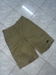 (Category: ) located in . Submitted by ayidpenjual (Listing ID 1366878265, Image 1). Description: .