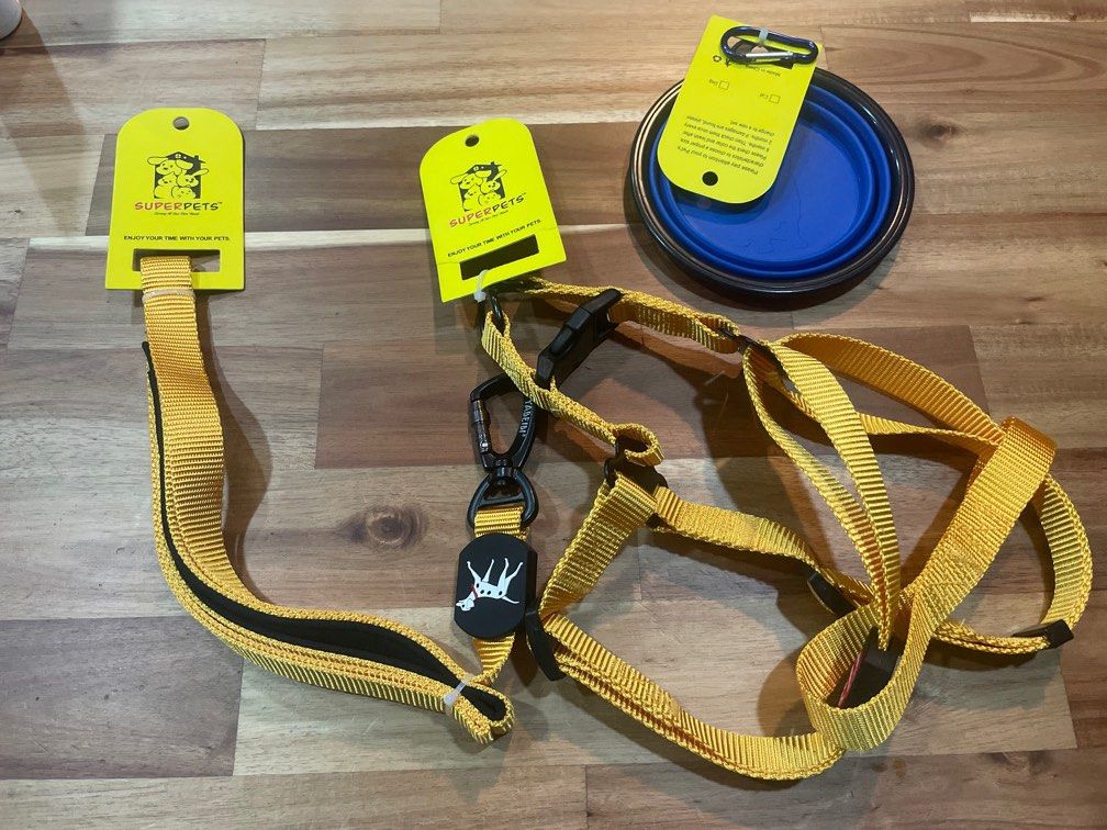Dog Harness + Leash (Category: Homes & Other Pet Accessories) located in Singapore. Submitted by ithunkirock (Listing ID 1366855051, Image 1). Description: Brand New Step-in harness and leash for dogs!!! With tag, from Superpets Will throw in collapsible bowl for free also! .