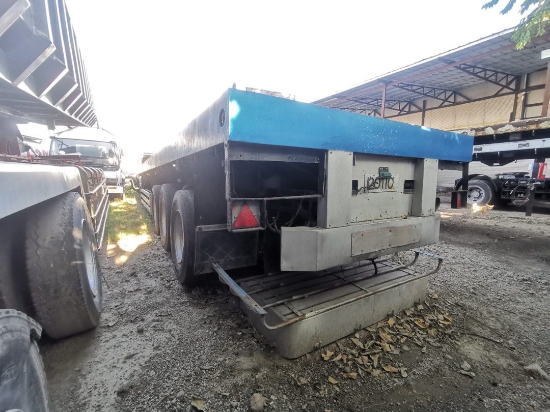 Flat bed trailer 41 ft 3 axle new from japan (Category: Heavy Vehicles, Boats and Aircrafts Parts and Accessories) located in Manila. Submitted by samansubic (Listing ID 1366827217, Image 2). Description: Quality Japan trucks and heavy equipment for sale Cash or financing inquiries 09175820219 or 09199977999 location Osaka subic international inc jasa road Purok 2 Lubao Concepcion pampanga.