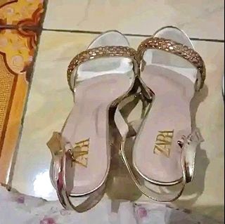 (Kategori: ) berada di . Dikirim oleh rk.clothing (ID iklan 1366749244, Gambar 1). Deskripsi: .