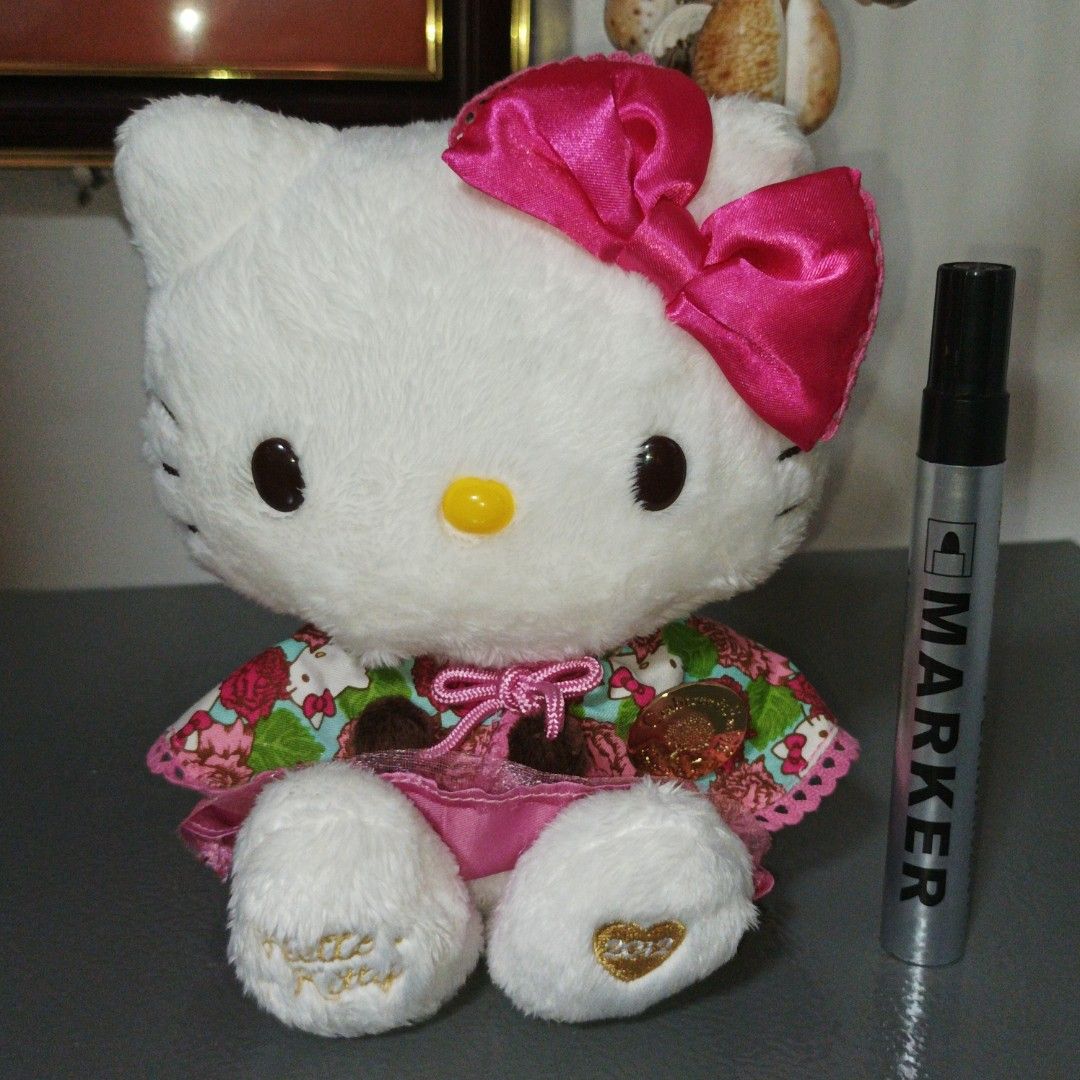 Hello Kitty Pink Crabtree & Evelyn Plush (Category: Plushies & Soft Toys) located in Mapandan. Submitted by xxrdstffsxx (Listing ID 1366821796, Image 3). Description: .