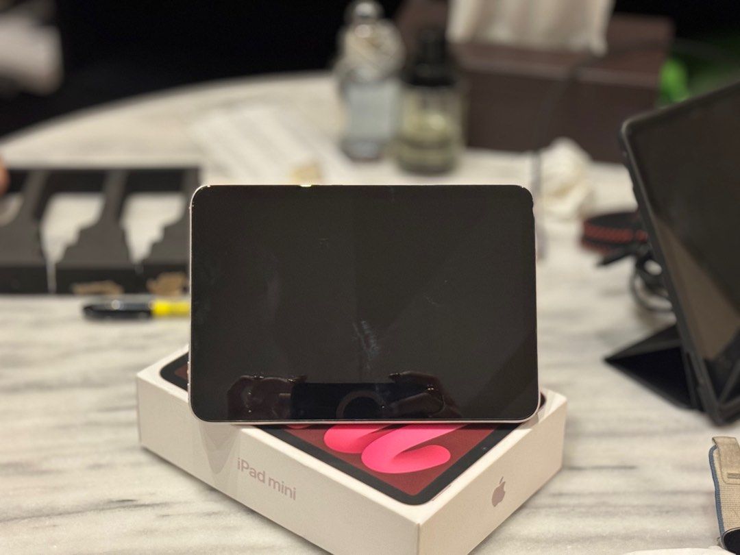 iPad Mini 6 - Pink (WiFi only) 256GB Storage (Category: iPad) located in Makati City. Submitted by ellesembrano (Listing ID 1366898596, Image 2). Description: iPad Mini 6 - Pink (WiFi only) 256GB Storage Complete set with original box Includes 2 free iPad cases and 1 Magic Keyboard 100% smooth, no issues Price is slightly negotiable for sure buyers DM for more photos and videos Reason for selling: Upgrading 24,500.