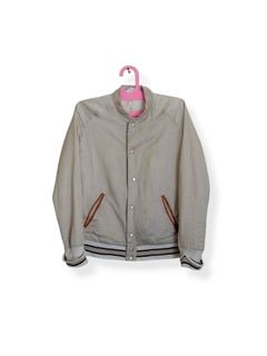 (Kategori: ) berada di . Dikirim oleh digoshop (ID iklan 1366825064, Gambar 1). Deskripsi: .