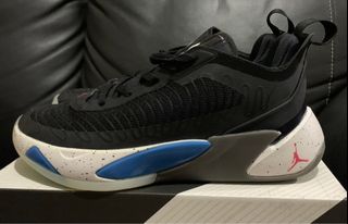 Luka 1” Dijual Sneakers Carousell Indonesia