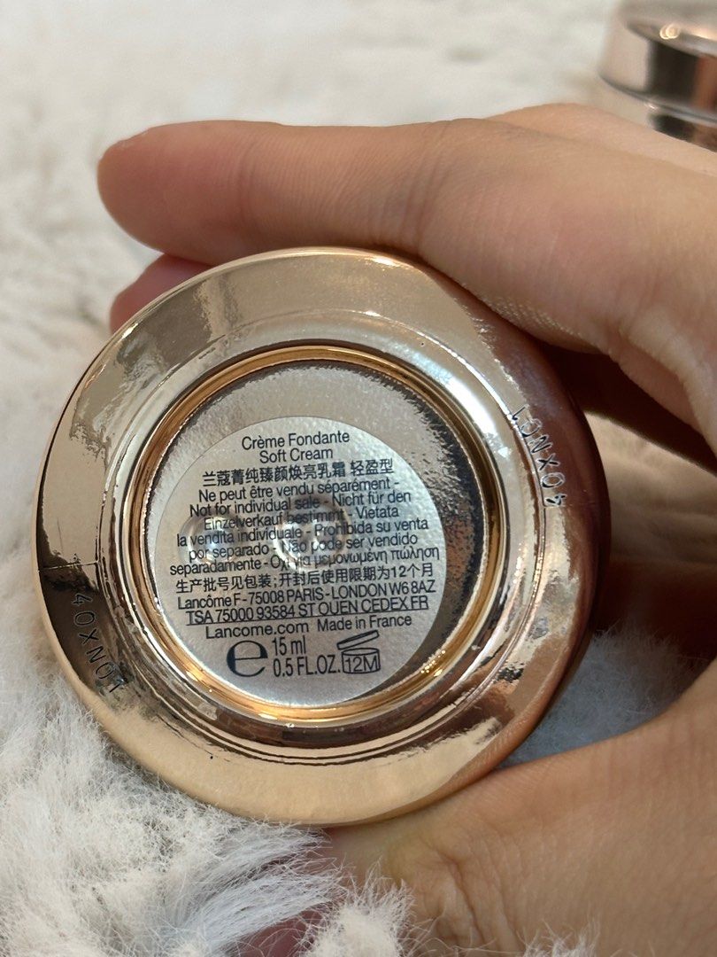 Lancome Absolue Set (Category: Face Care) located in Quezon City. Submitted by yulin.preloved (Listing ID 1366794357, Image 3). Description: All authentic Lancome that was given to me last Dec. Never been opened/used! Take all for ₱2800 Individual prices: ₱1000 - Absolue Soft Cream 15ml ₱1000 - Absolue Rich Cream 15ml ₱800 - Absolue Eye Cream 5ml Rfs: Won't be using / needing this.