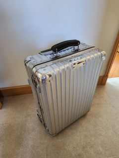 （分類：）位於 。 由 dparc 提交（商品編號 1366815733，圖片 1）。簡介： 。