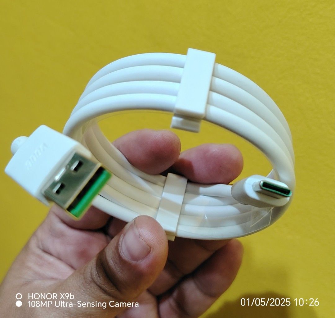 OPPO VOOC Usb to typeC CABLE ONLY (Category: Chargers & Cables) located in Manila. Submitted by sxam0512 (Listing ID 1366750006, Image 1). Description: OPPO VOOC USB to TypeC Cable only Brand new 1 meter VOOC location: QC batasan hills Pwede pick up or lalamove grab.