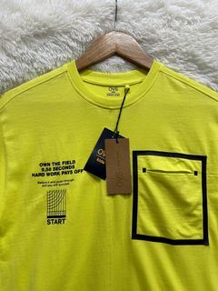 (Category: ) located in . Submitted by aaamoreapparel (Listing ID 1366796458, Image 1). Description: .