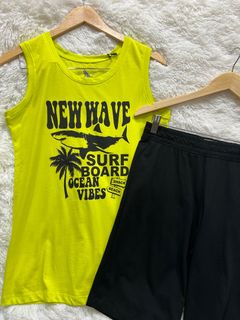 (Category: ) located in . Submitted by aaamoreapparel (Listing ID 1366803309, Image 1). Description: .