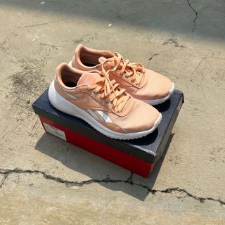 (Kategori: ) berada di . Dikirim oleh veronica3004 (ID iklan 1366773312, Gambar 1). Deskripsi: .