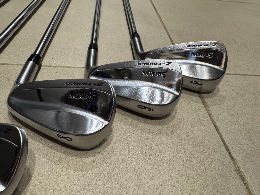 Srixon Z Forged Irons - 5 to PW Modus 125, Sports Equipment