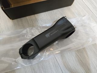 （分類：）位於 。 由 donald_chan_ 提交（商品編號 1366796141，圖片 1）。簡介： 。