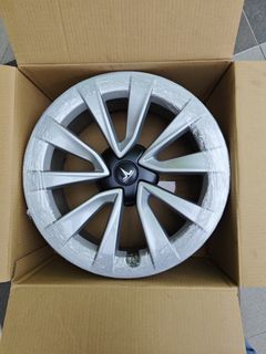 （分類：）位於 。 由 ericlihahaha 提交（商品編號 1366759541，圖片 1）。簡介： 。