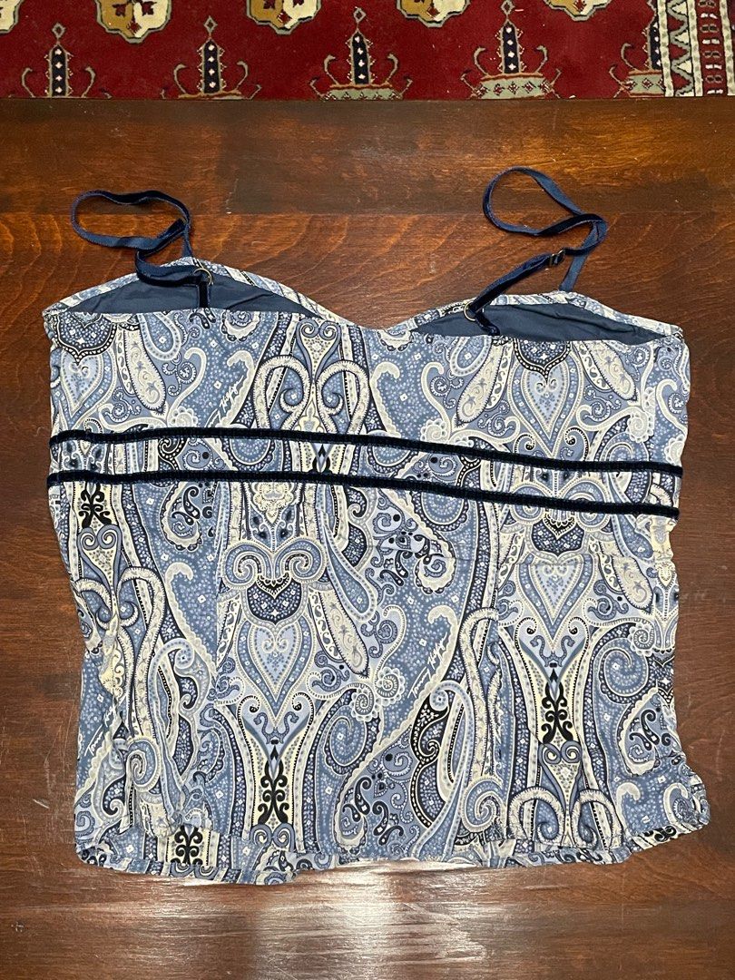 Tommy Hilfiger Paisley Top (Category: Sleeveless) located in Manila. Submitted by silvercheese (Listing ID 1366861034, Image 3). Description: vintage tommy! has velvet accents and straps.