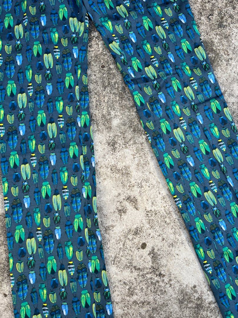 TORY BURCH PANTS (Category: Luxury Apparel) located in Baguio. Submitted by hiswardr0be (Listing ID 1366738298, Image 2). Description: WAIST:28-30 LENGTH:48 SIZE 2 ON TAG EXCELLENT CONDITION .
