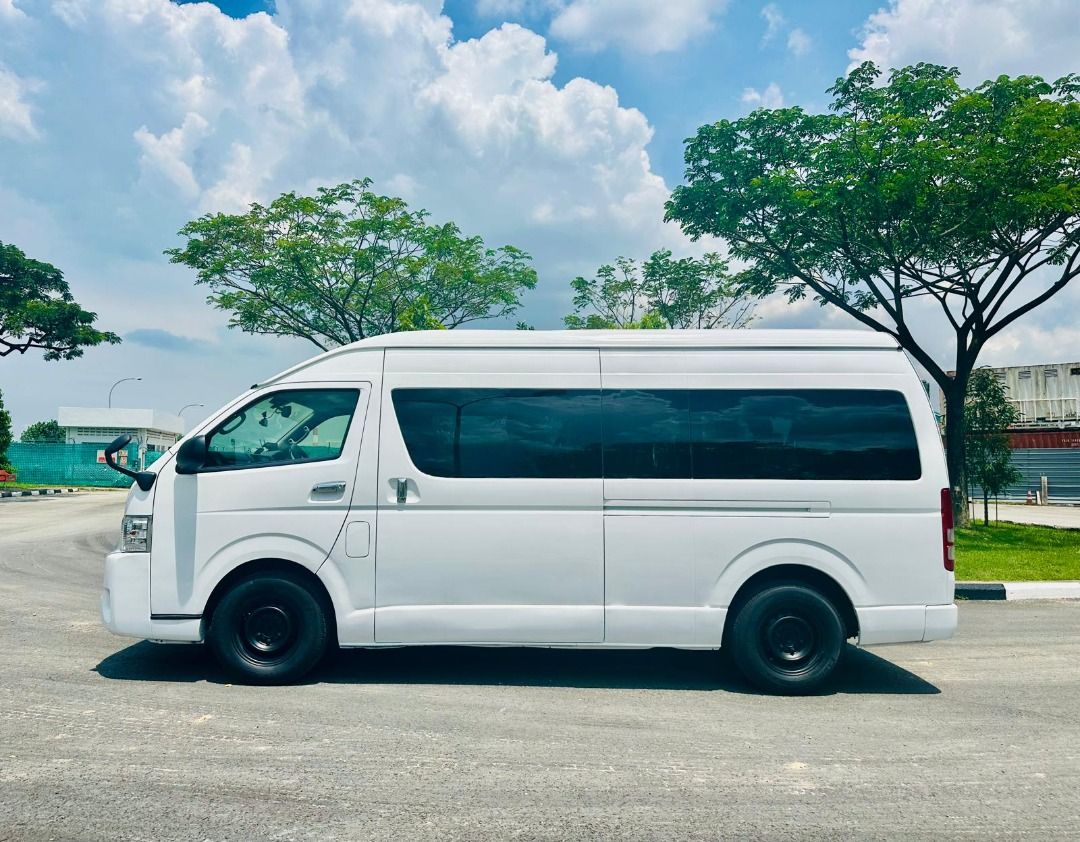 Toyota Hiace Commuter 3.0 GL Auto, Cars, Commercial Vehicles, Used on ...