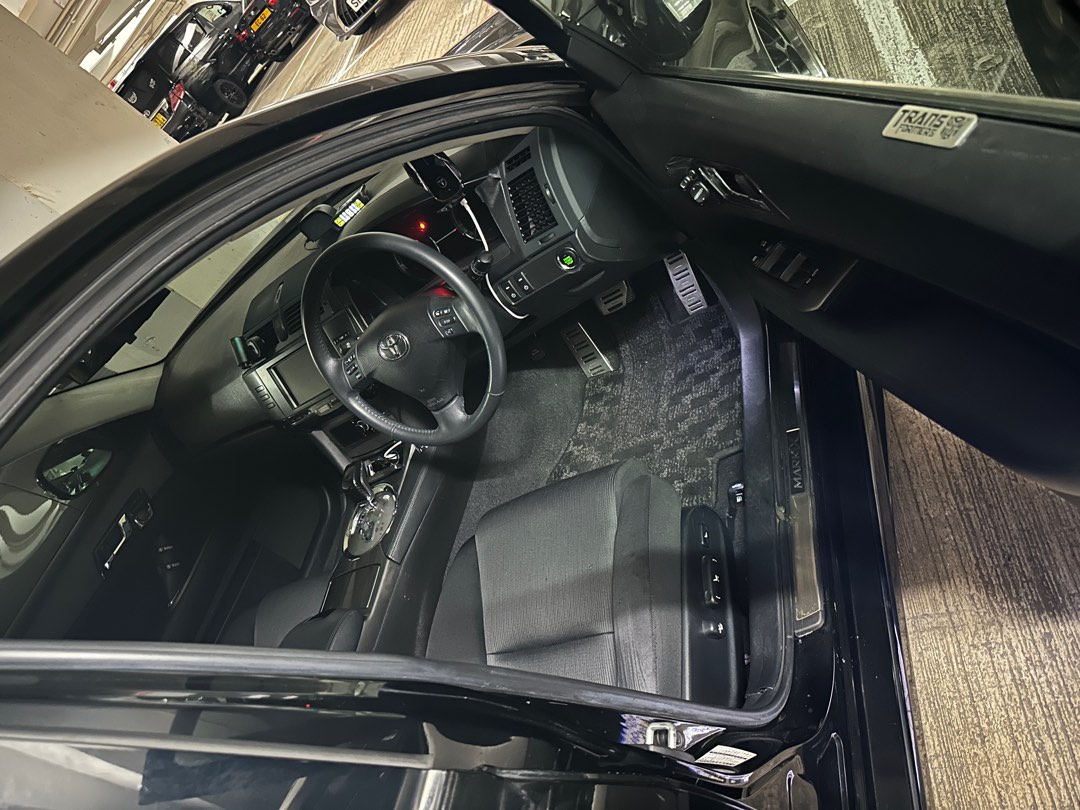 Toyota Mark X 2.5 (A)62863128086147112