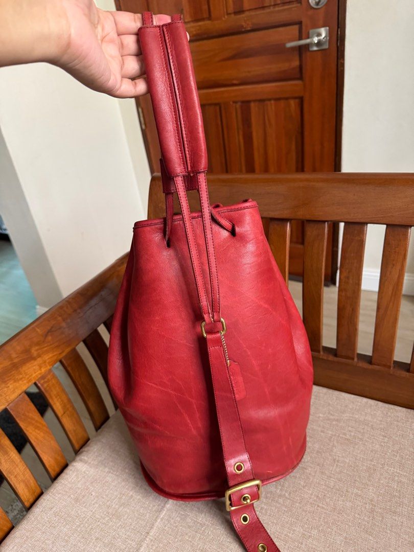 Vintage Coach Sling Bag/Backpack 9929❤️ (Category: Luxury Bags & Wallets) located in Bacolod City. Submitted by vintagechic14 (Listing ID 1366847591, Image 2). Description: In very good vintage condition. Made in United States year 19995. Dimensions 10” x 14 1/2” x 7 1/2” Cleaned and conditioned. DM for inquiries!🤗.