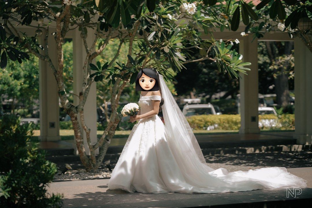 Wedding dress (Category: Evening dresses & gowns) located in Cavite. Submitted by ceejayde (Listing ID 1366875961, Image 3). Description: .