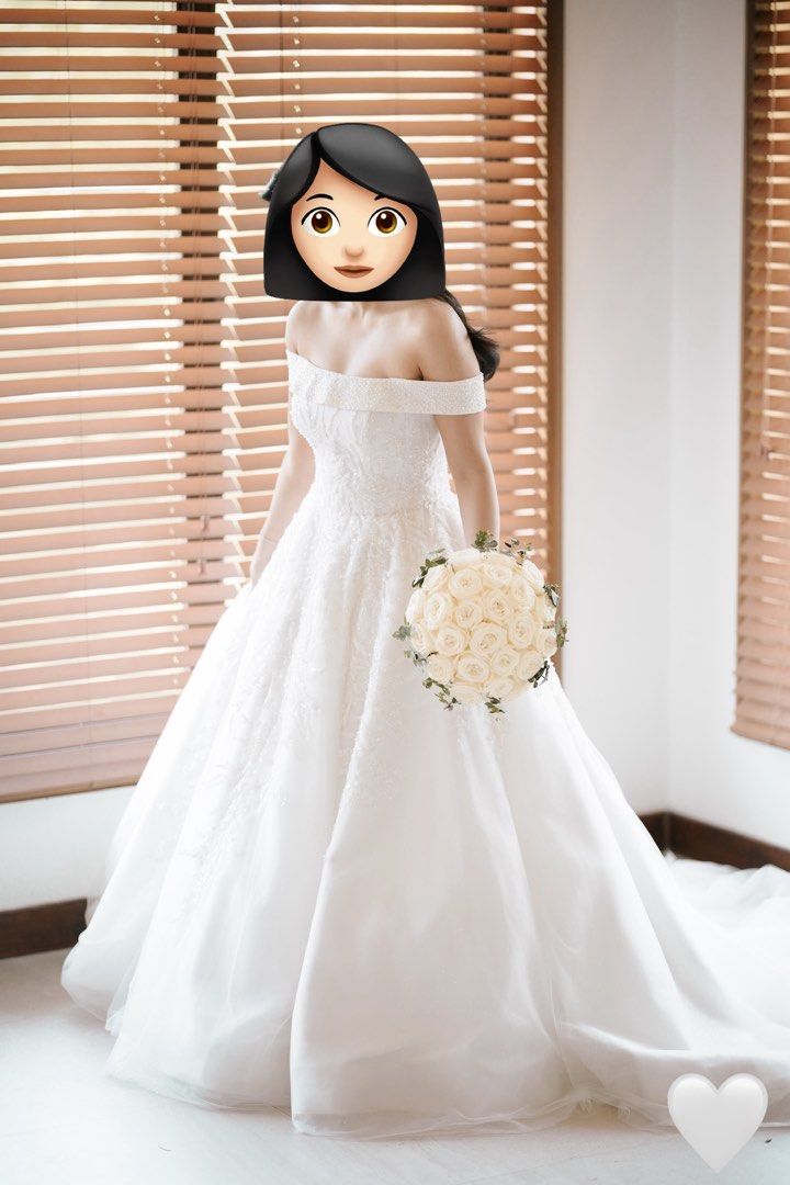 Wedding dress (Category: Evening dresses & gowns) located in Cavite. Submitted by ceejayde (Listing ID 1366875961, Image 1). Description: .