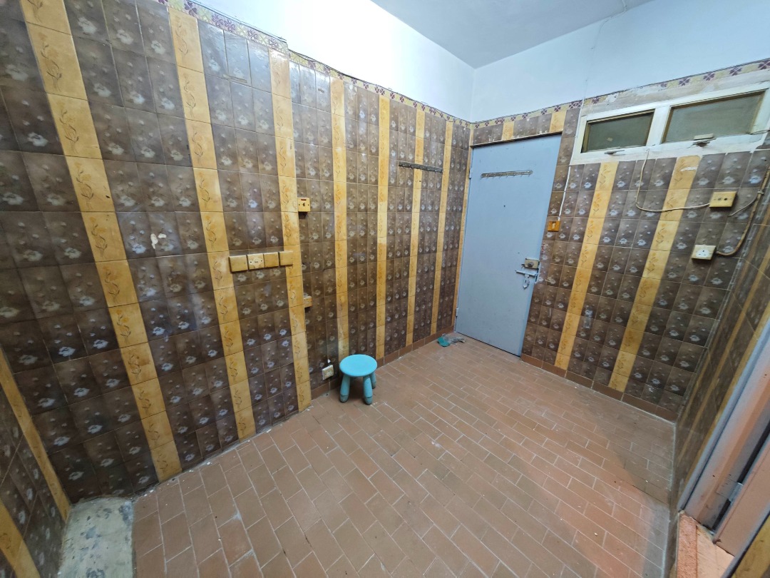 【網上即時實景睇樓】【獨立門口】新蒲崗衍慶大廈_企理套房_實用105呎_租400 (物業編號 R484)62859997529601111