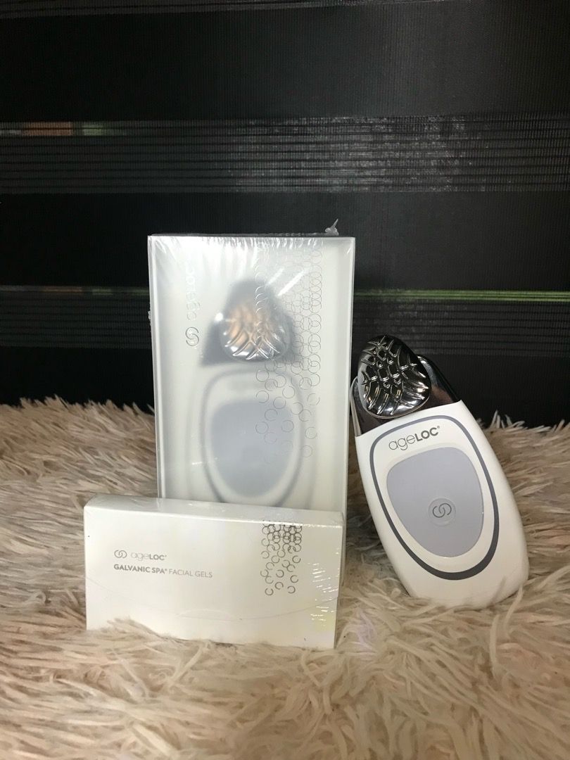 Age Loc Galvanic Spa (Category: Face Care) located in Bulacan. Submitted by matrixieo41353 (Listing ID 1370140681, Image 2). Description: ageLOC® Galvanic Spa Device Your small-but-mighty luxury beauty device that visibly rejuvenates skin exactly where you need—face, body, scalp as you indulge in spa-like beauty experiences at home, at your convenience. Single device, multiple uses. Inclusions: 1 pc Age Loc Galvanic Spa 1 box Face Gels (8 vials) 