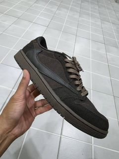 (Category: ) located in . Submitted by Bulksneakers59 (Listing ID 1370078133, Image 1). Description: .