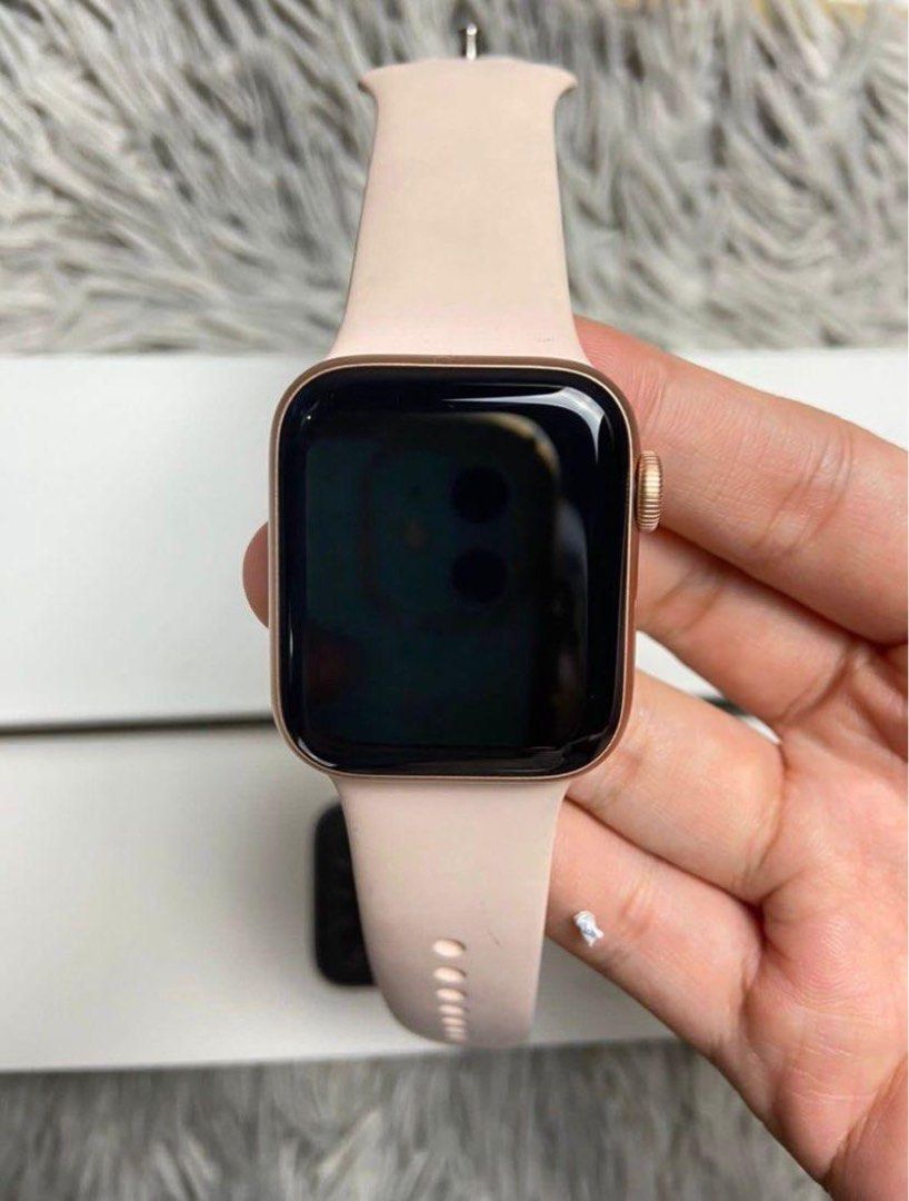 Apple Watch Series 44mm Gold